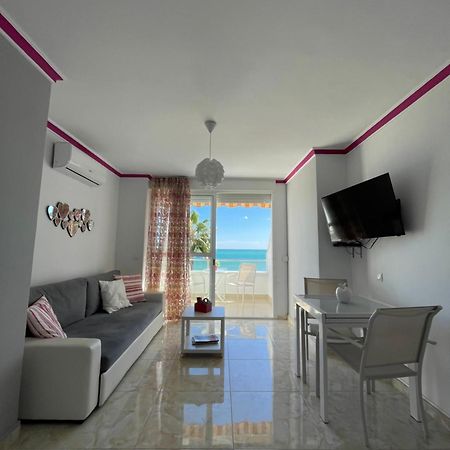 Roca Chica. Studio - First Line Beach Torremolinos Buitenkant foto